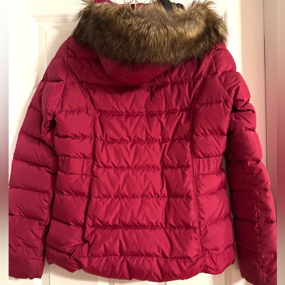 Women’s North Face Down Winter Jacket - Picture 4 of 7